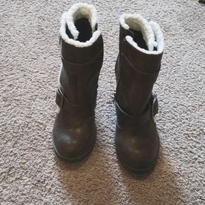 Fergalicious by Fergie booties